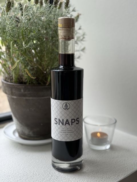 Solbærsnaps, Årø Vingård
